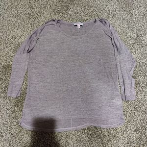 Lightweight 3/4 Cold shoulder shirt